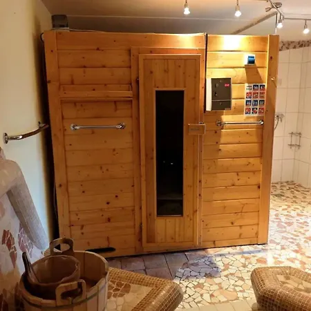Rursee Mit Wellnessbereich, Balkon, Seeblick Und Garten Fuer 8 Personen, 2 Hunde *
