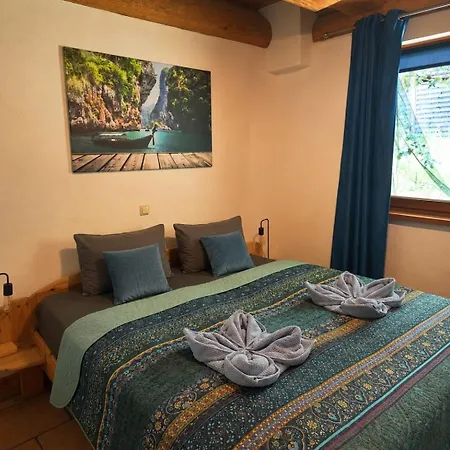 Rursee Mit Wellnessbereich, Balkon, Seeblick Und Garten Fuer 8 Personen, 2 Hunde *